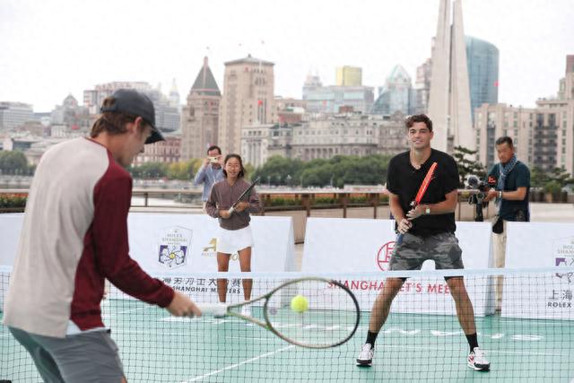 浦球员在场 浦球员在场